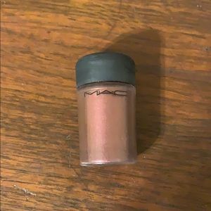Mac loose pigment
